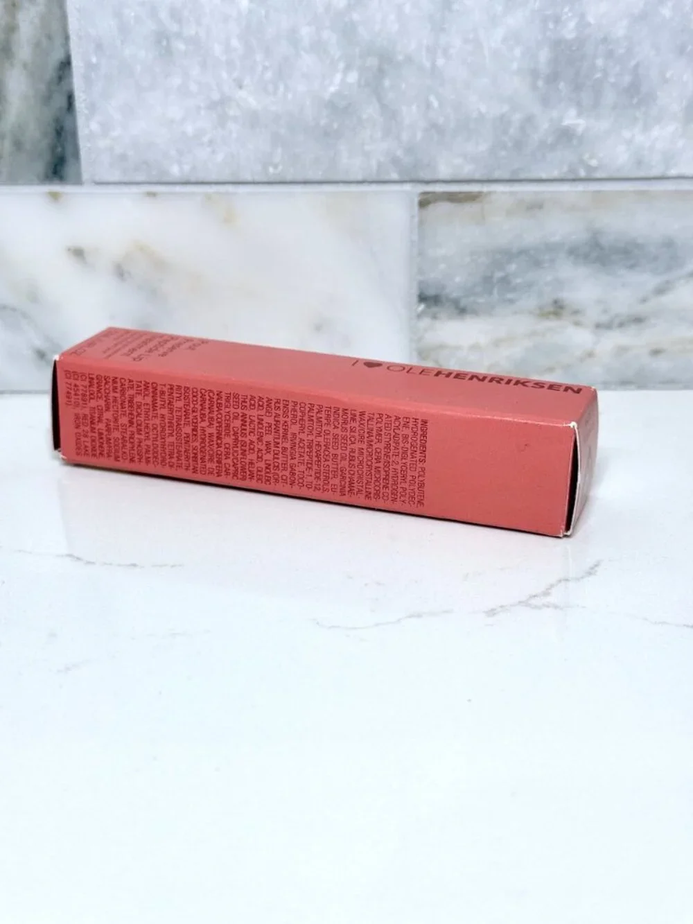 OleHenriksen Pout Preserve - Strawberry Sorbet